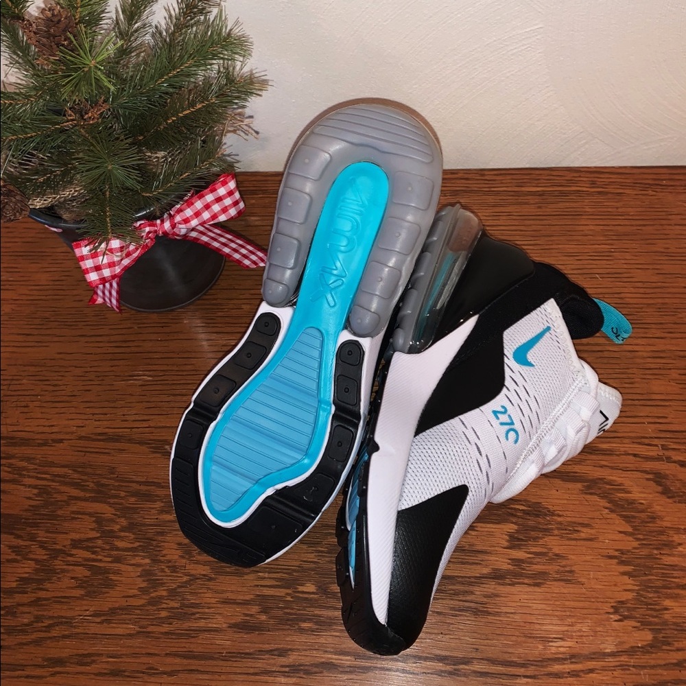 Nike Air Max 270 - Picture 6 of 7